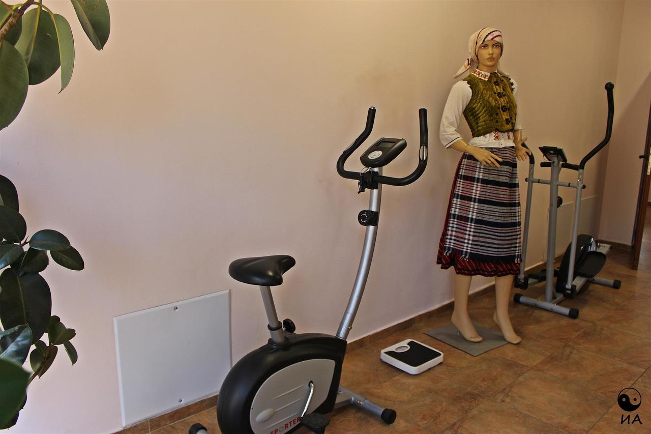 فندق Family Complex Krisbo Donkovtsi المظهر الخارجي الصورة