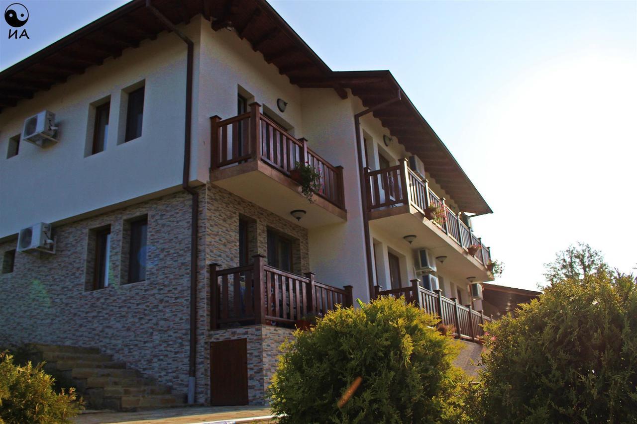 فندق Family Complex Krisbo Donkovtsi المظهر الخارجي الصورة